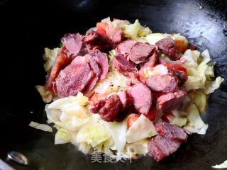 Stir-fried Cabbage with Beef recipe