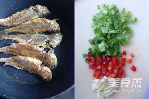 Pan Fried Small Yellow Croaker recipe