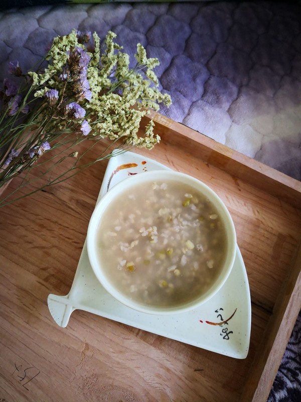 Brown Rice and Mung Bean Porridge recipe