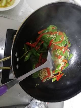 Stir-fried Shredded Green Pepper recipe