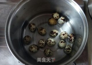 Quail Eggs, Red Dates and White Fungus Soup recipe