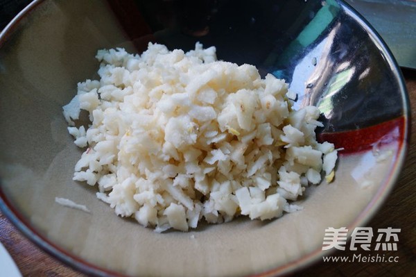 Steamed Egg Patties with Water Chestnuts recipe