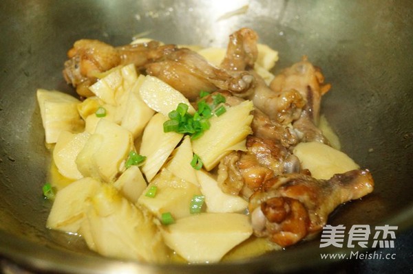 Braised Pork Fin with Winter Bamboo Shoots recipe