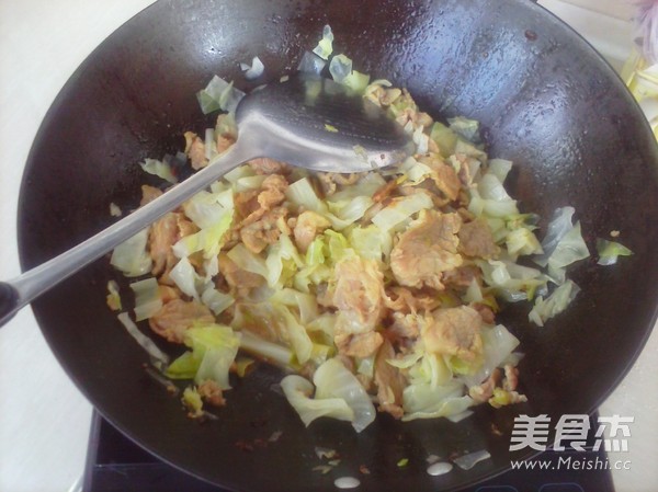 Stir-fried Cabbage with Pork recipe