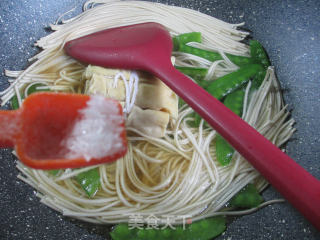 Snow Bean Noodles and Soba Noodles recipe