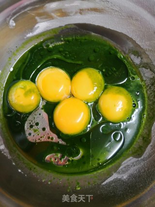Spinach Chiffon Cake recipe