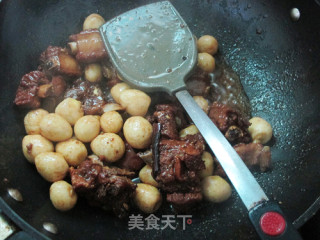 Braised Pork Ribs with Quail Eggs recipe