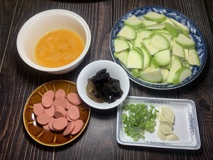 Home Cooking: Stir-fried Zucchini recipe