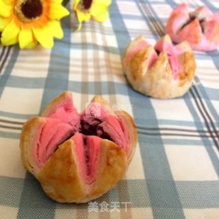 Lotus Crisp-winning Works of Lezhong Colorful Summer Baking Competition recipe