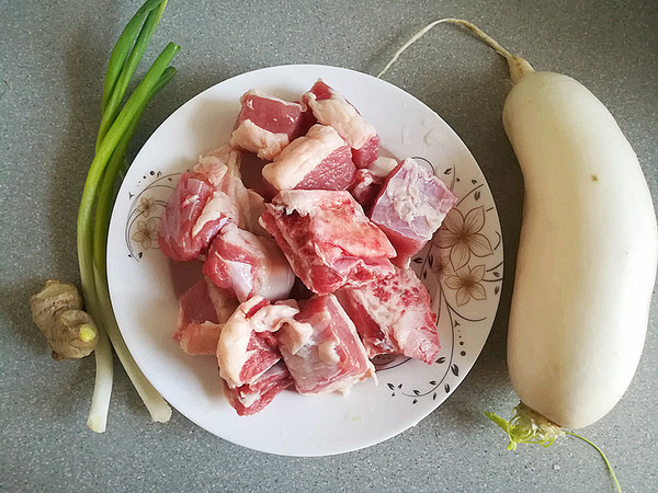 Steak Ribs and Radish Soup recipe