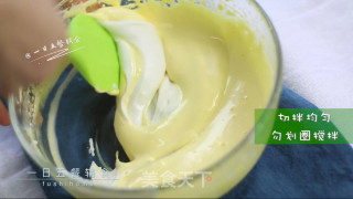 Egg Yolk Rice Cake recipe