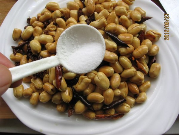 Spicy Peanuts recipe