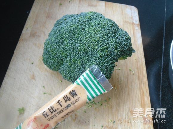 Broccoli with Thousand Island Sauce recipe