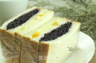 Net Red Black Rice Mango Cheese Toast recipe