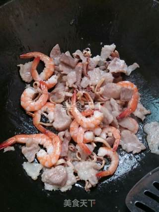 Pork Squid Dry Noodle recipe