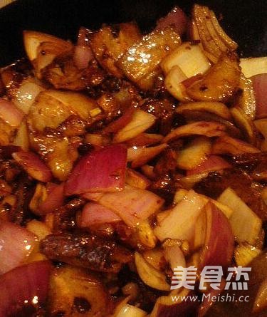 Onion Twice-cooked Pork recipe