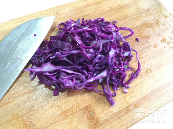 Purple Cabbage Mixed with Tofu Shreds recipe