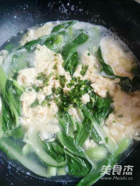Cabbage and Egg Soup recipe