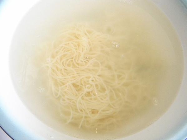 Self-cooling Noodles recipe