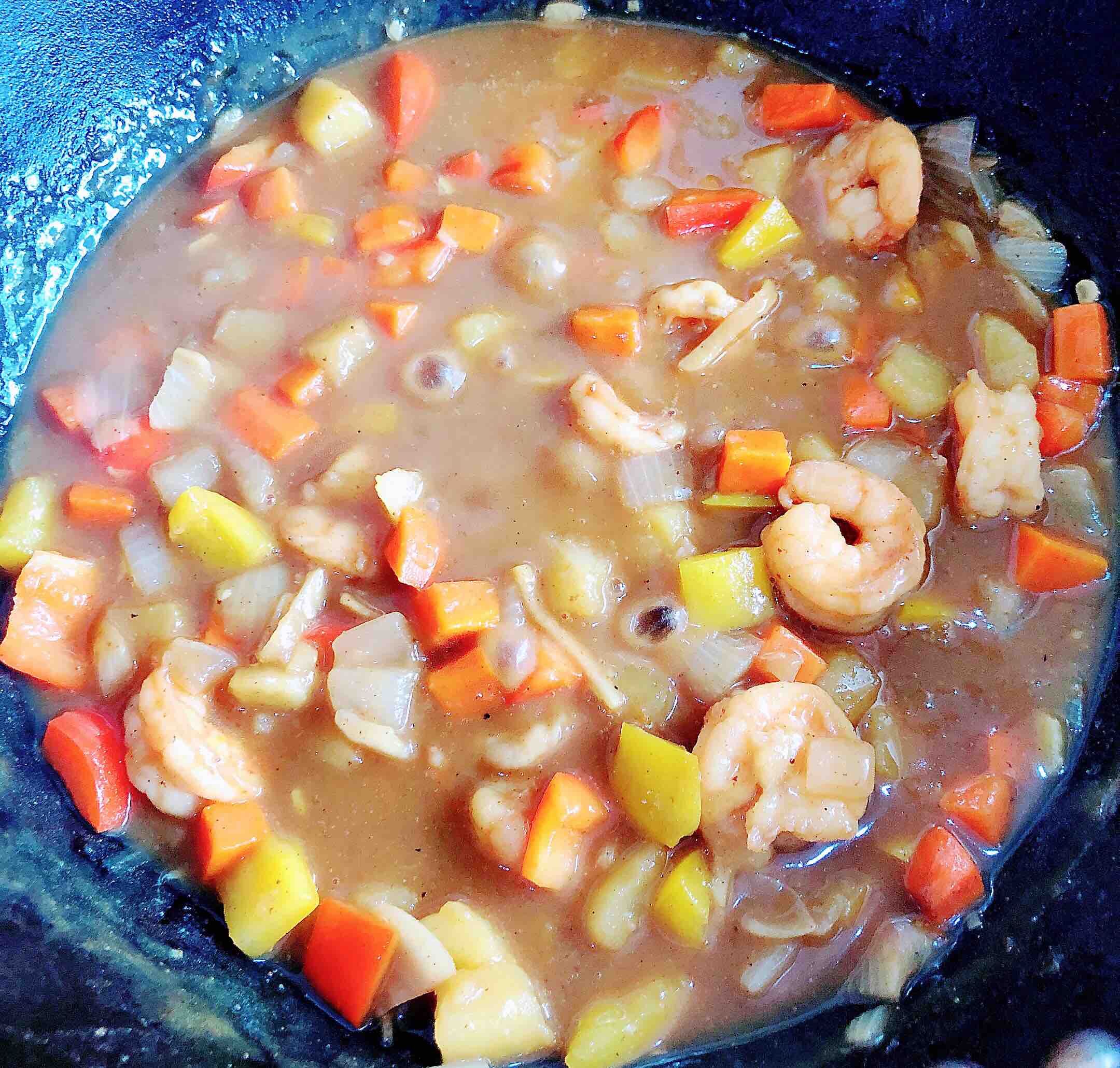 Pasta with Curry Shrimp and Fresh Vegetables recipe