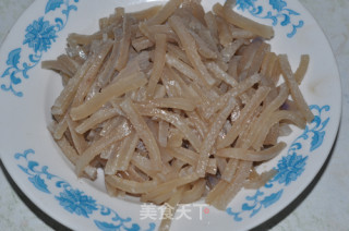 Soy Bean Sprouts Fried Pork Skin recipe