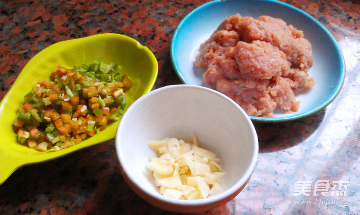 Stir-fried Minced Pork with Diced Radish recipe