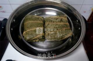 Lotus Glutinous Rice Chicken recipe