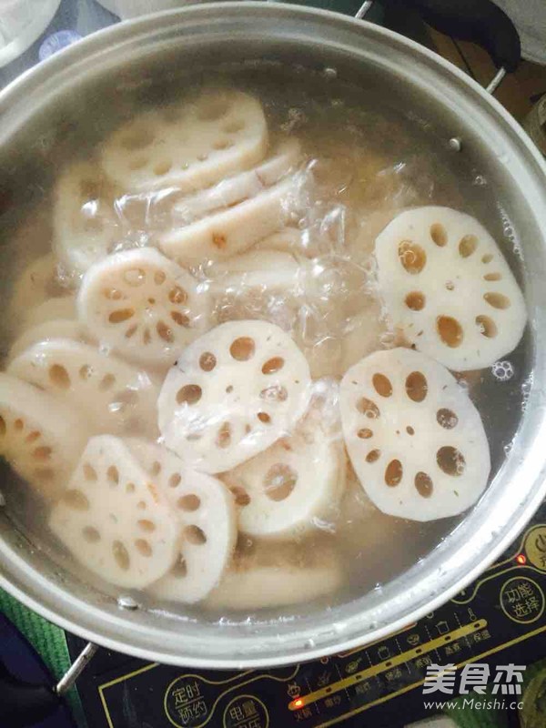 Pork and Lotus Root Dumplings recipe