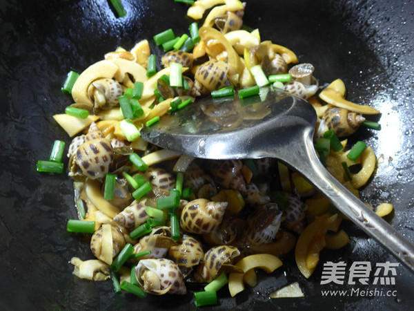 Leishan Fried Snails recipe