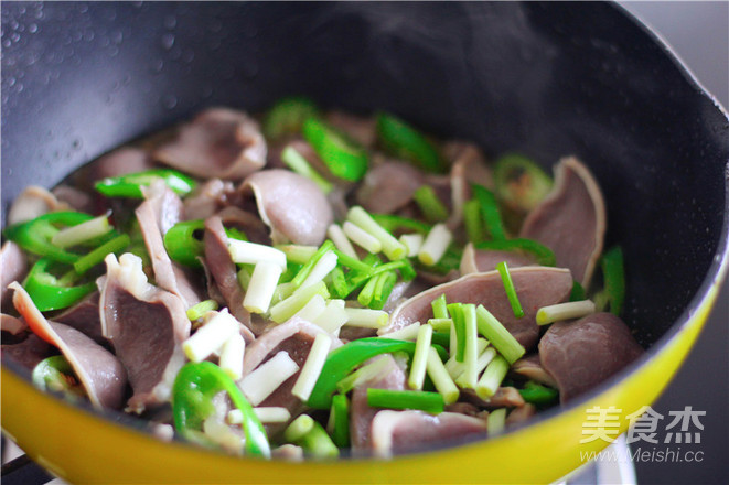 Fried Spicy Duck Gizzards recipe