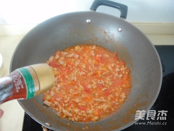 Tomato Meat Sauce Noodles recipe