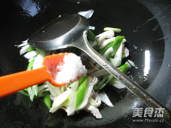 Fried Squid with Green Onions recipe