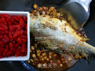 Rich and Peaceful Dry Roasted Yellow Croaker recipe