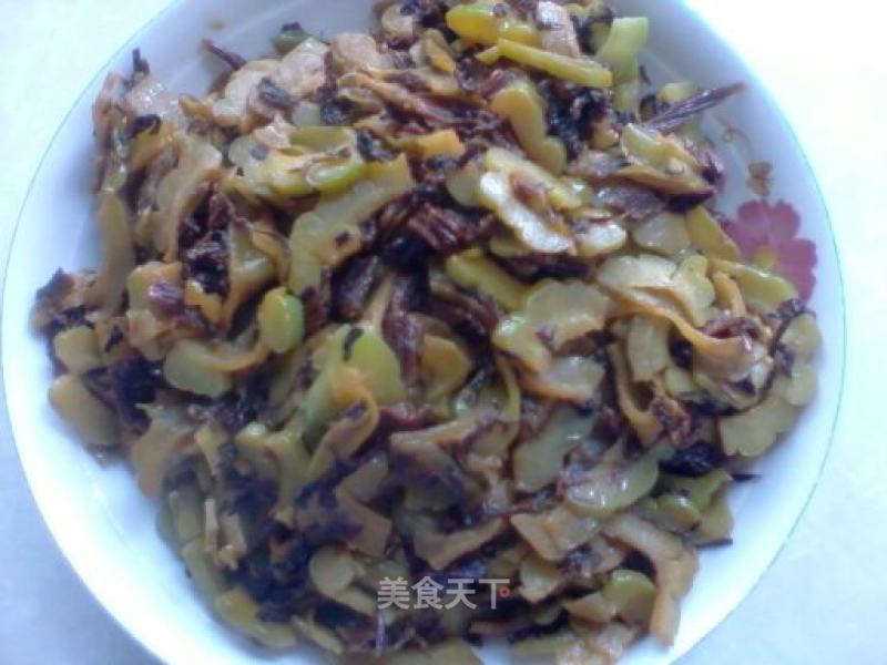 Stir-fried Bitter Gourd with Pickles recipe