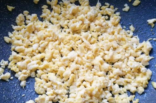 Leek and Egg Dumplings recipe