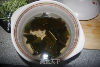 Seaweed Pork Ribs Soup recipe