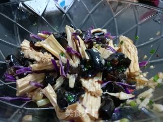 Yuba Mixed with Cloud Ears and Purple Cabbage recipe