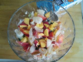 Delicious Yogurt Vegetable and Fruit Salad recipe