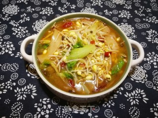 Soybean Sprouts and Lettuce Stewed Sichuan Noodles recipe