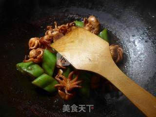 Hot Pepper Stir-fried Wangchao recipe