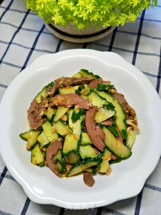 Pork Heart Mixed with Cucumber recipe