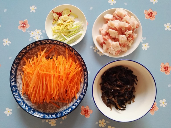 Stir-fried Pork Belly with Carrots recipe