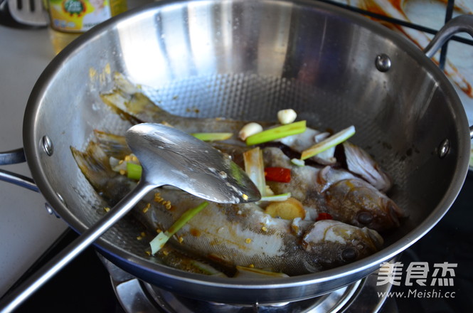 Home Stewed Yellow Croaker recipe