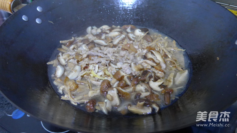 Lean Squid with Bamboo Shoots recipe
