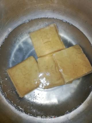 #春食野菜香# Toon Mixed with Dried Bean Curd recipe