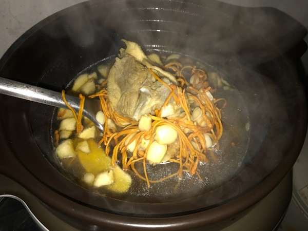 Cordyceps, Hualien Seed and Yam Soup recipe