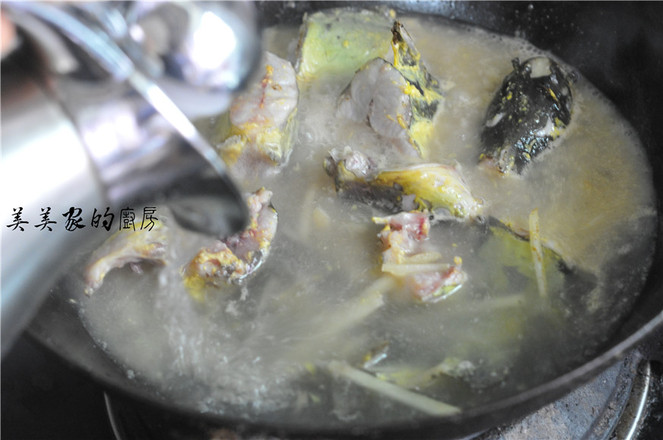 Yellow Thorn Fish Tofu Soup recipe