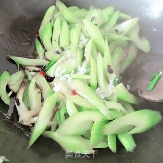 Stir-fried Tempeh with Mustard Stems recipe