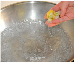 Warm to A Bowl of Winter Tonic Soup [fresh Eyebrows Lamb Meatballs Stewed with Radish] recipe