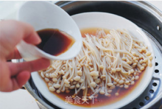 [steamed Enoki Mushrooms with Chopped Peppers] 10 Minutes to Create Delicious Quick Dishes recipe